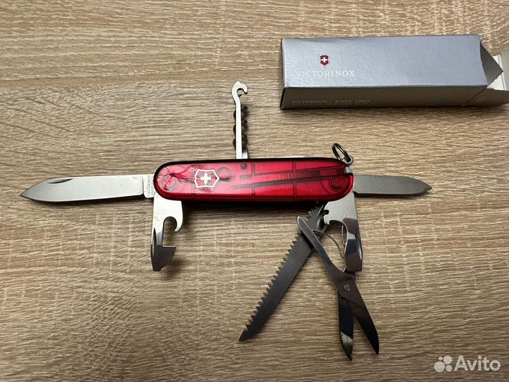 Нож Victorinox Huntsman