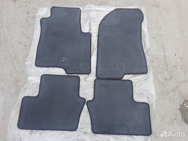 Ковры б.у додж калибр (оригинал)