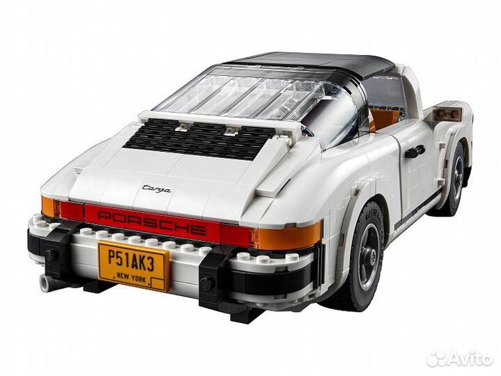 Lego Porsche 911 10295