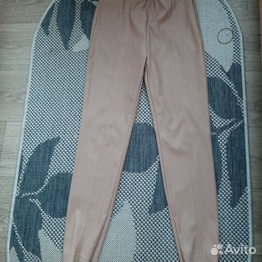 Брюки из экокожи