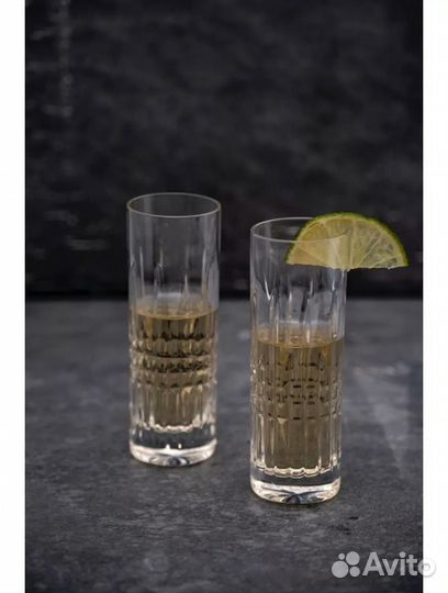 Хрустальные рюмки, лафитники