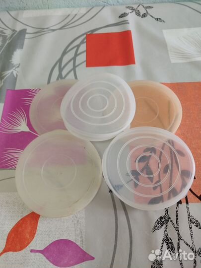 Пластиковые крышки на 3 и 5 литров