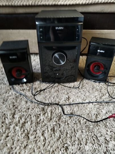 Мультимедийная акустическая система 2.1