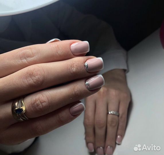 Наращивание ногтей