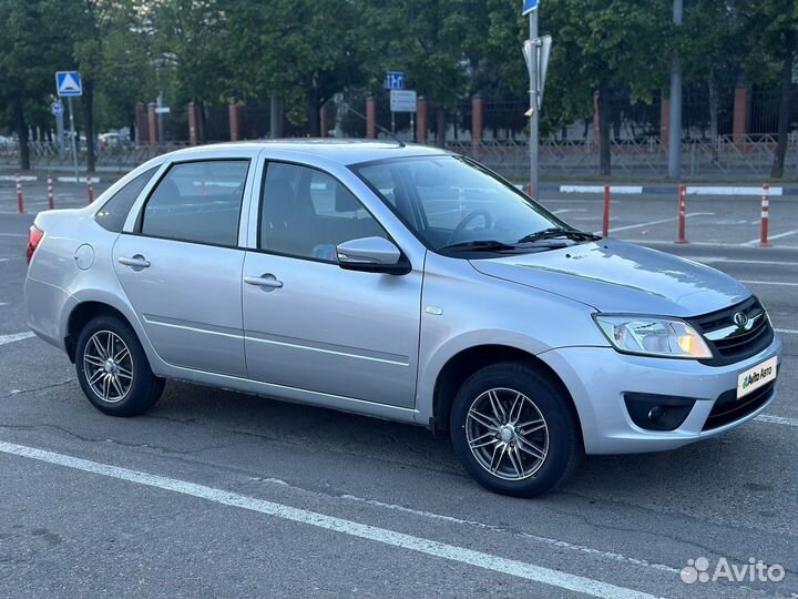 LADA Granta 1.6 AT, 2013, 200 000 км