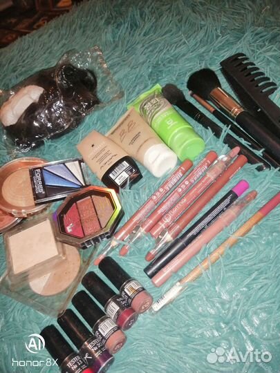 Набор косметики пакетом