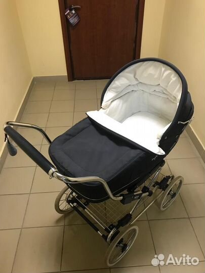 Коляска Inglesina Vittoria на шасси comfort