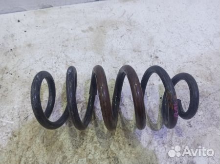 Пружина задняя 4823142160
