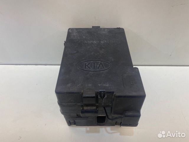 Блок предохранителей под капот Kia Spectra седан