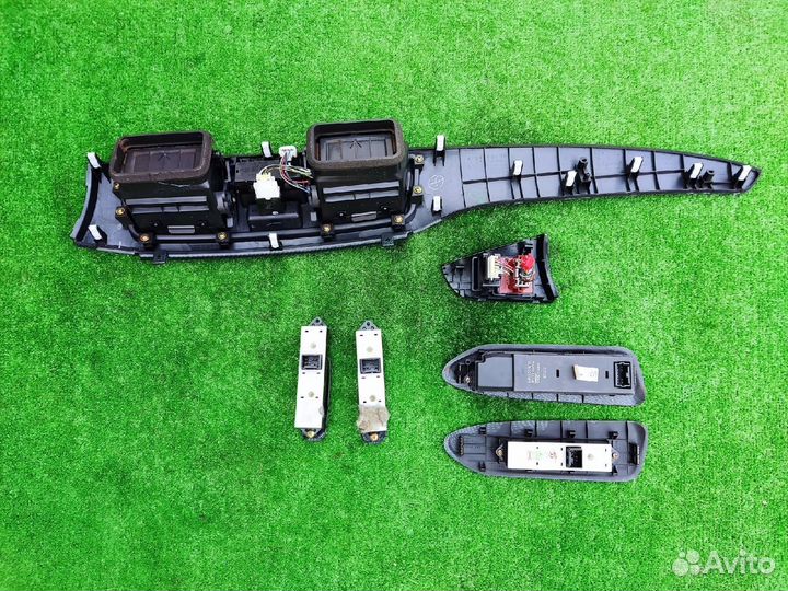 Сабля и панели салона под карбон Lancer Cedia