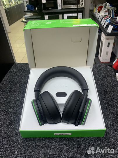 Беспроводная гарнитура xbox Wireless Headset