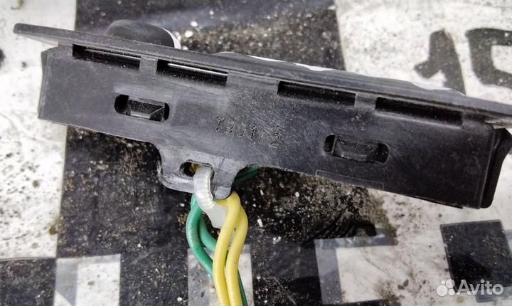 Кнопка открытия крышки багажника Nissan X-Trail T32