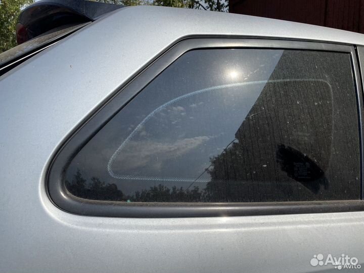 Стекло треугольник заднее правое SsangYong Kyron
