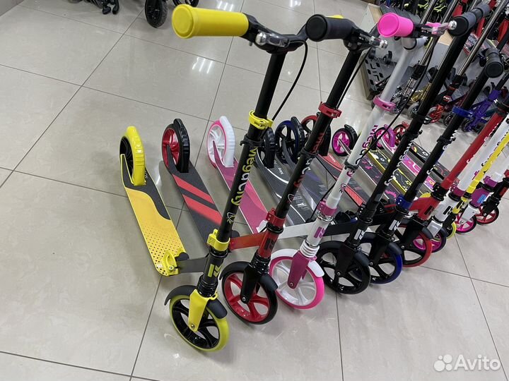 Самокат городской MegaCity (лидер продаж)