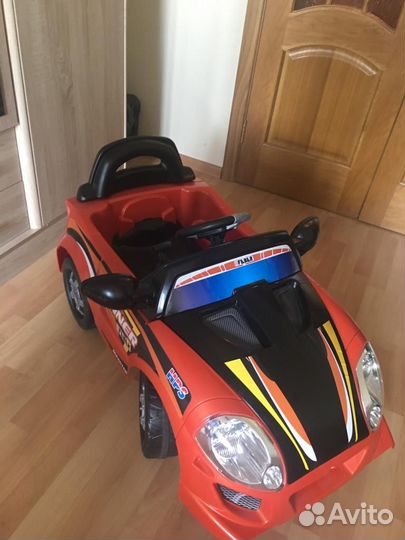 Детская машина на аккумуляторе бу