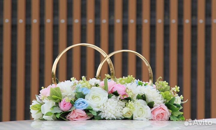 Кольца на свадебную машину