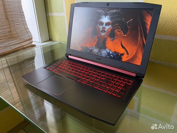 Acer Notro V / Core i5-8300H / GTX 1050