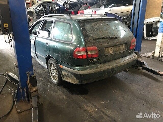 Разбор на запчасти Volvo S40 / V40 1995-2004