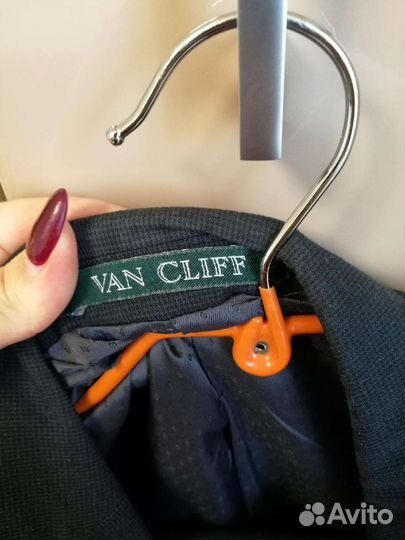 Мужской костюм van cliff