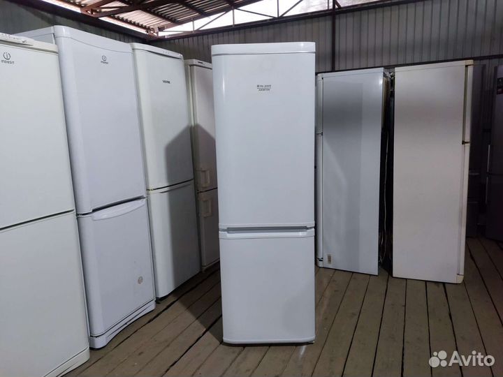 Холодильник бу Hotpoint-Ariston rmba2185.23