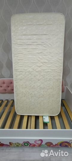 Кровать тахта с матрасом и ящиком