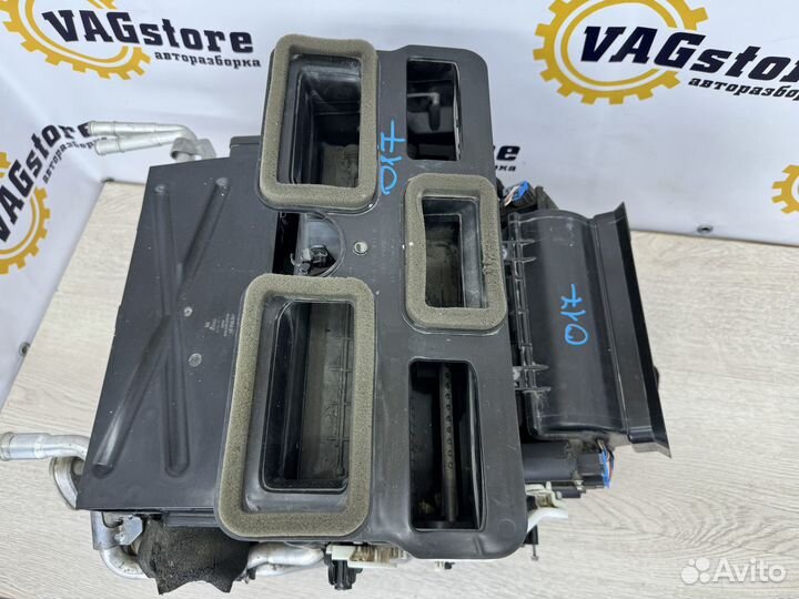 Корпус печки Audi A6 C6 2009