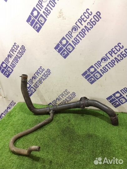 Патрубок системы охлаждения Dodge Caliber