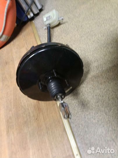 Главный тормозной цилиндр Nissan serena c26