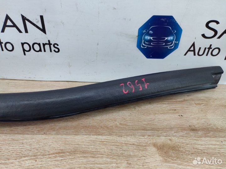 Уплотнительная резинка капота задняя Bmw 3 F30