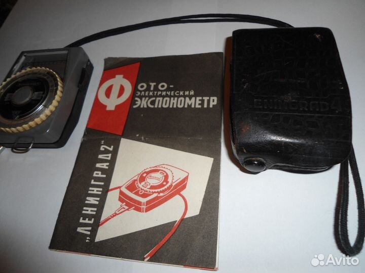 Инструкции к фотоаппаратам и вспышка