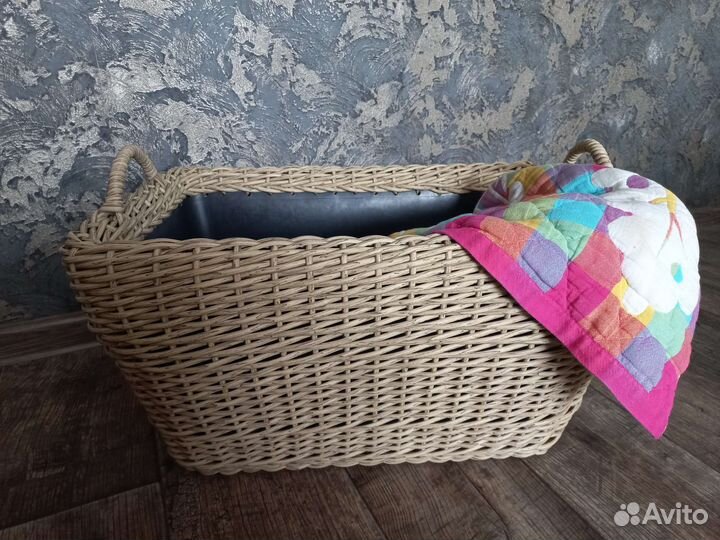 Корзина из ротанга