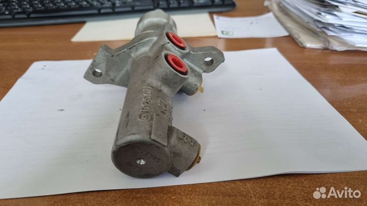 Главный тормозной цилиндр