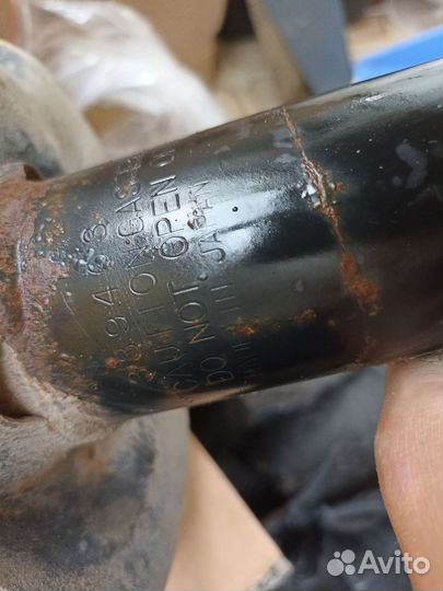 Амортизаторы KYB Стойки передние Kia Sportage 3