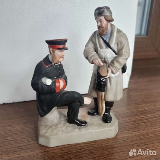 Фарфоровые статуэтки