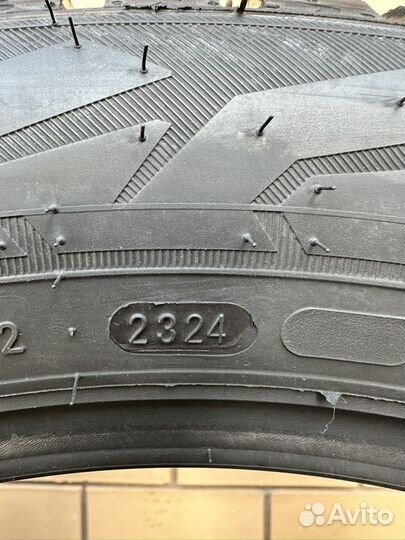 Ikon Tyres Nordman 7 SUV 225/55 R18 102T