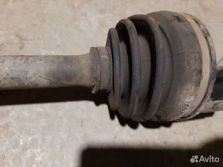 Полуось передняя левая Mitsubishi Outlander GF3W