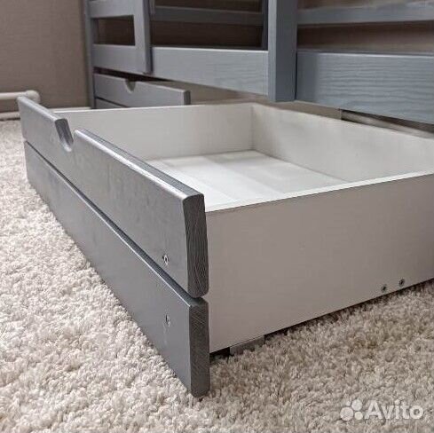 Двухъярусная кровать настоящий массив