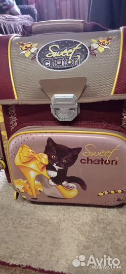 Рюкзак для девочки школьный