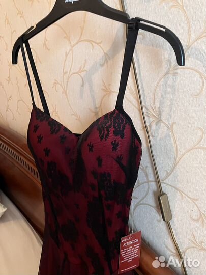 Платье вечернее, праздничное