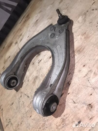 Рычаг верхний Mercedes w211