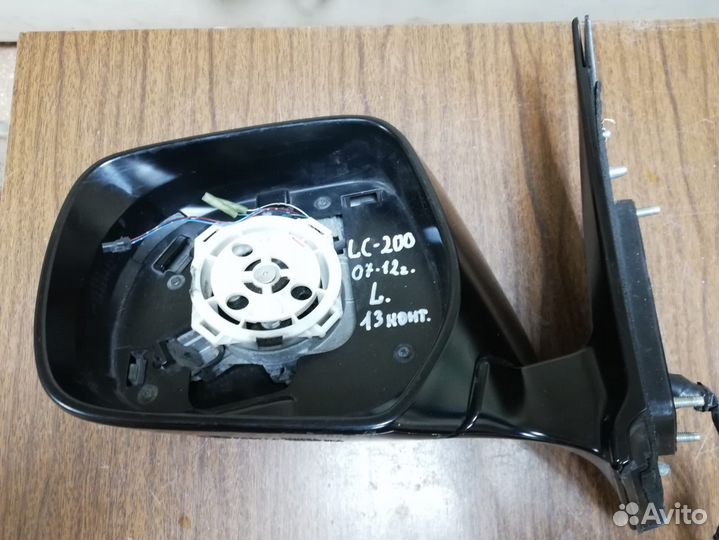 Зеркало левое Toyota Land Cruiser 200 08-12г