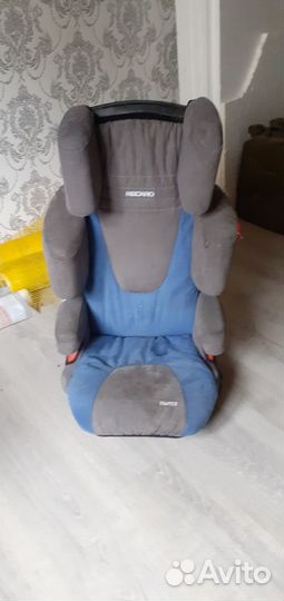 Автокресло recaro