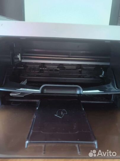 Цветной струйный принтер