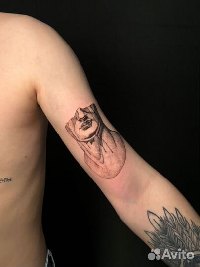 Сертифицированный тату-мастер Москва