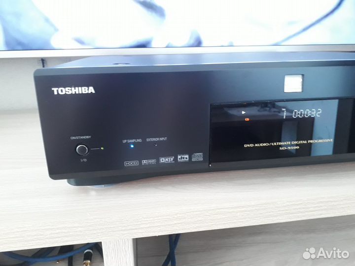 DAC и CD плеер Toshiba SD-9500e