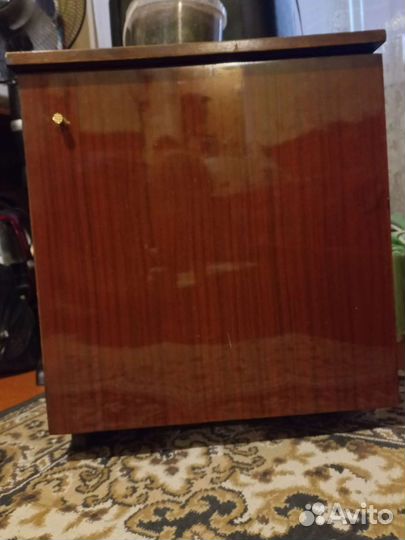 Тумба прикроватная