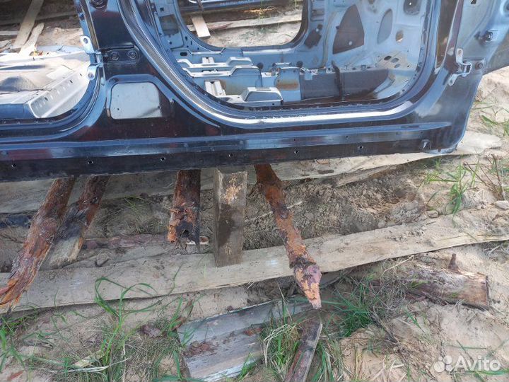 Порог правый Chevrolet Orlando 2014