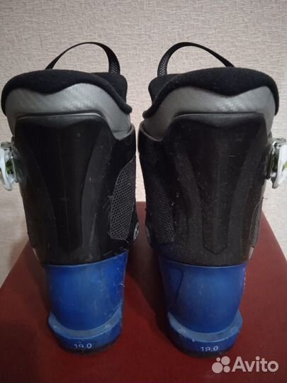 Ботинки горнолыжные