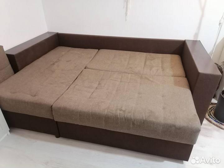 Угловой диван