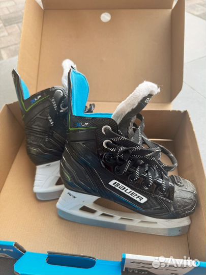 Коньки хоккейные детские 29,5 размер